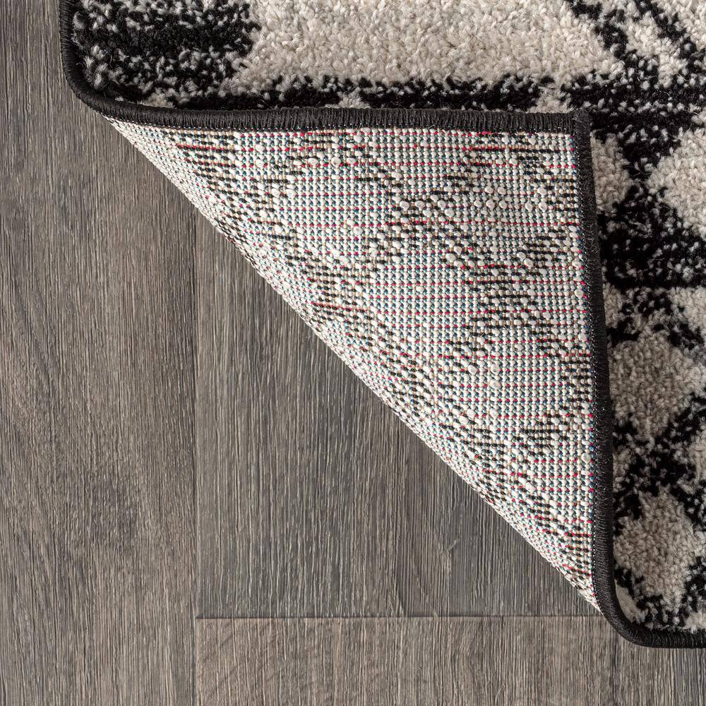 Amir Moroccan Cream and Black Geometric 4' x 6' Rug