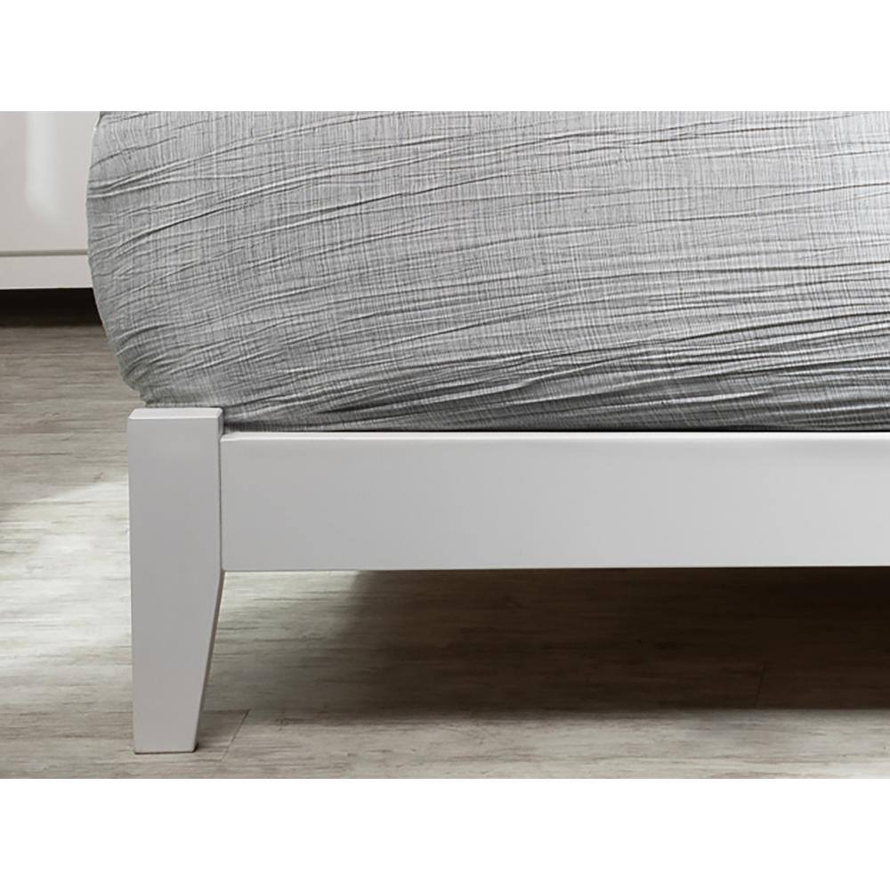 Nantucket White Queen Wood Platform Bed with Slats