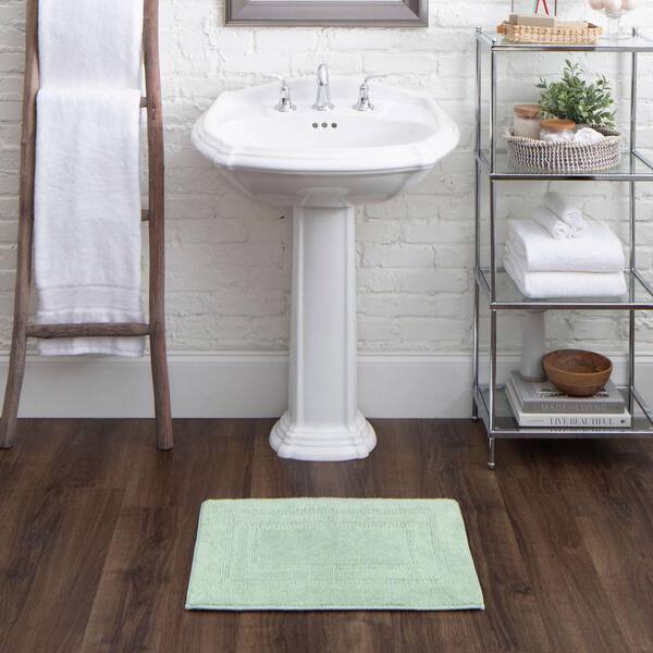 Cotton Reversible Seaglass 21 in. x 34 in. Green Cotton Machine Washable Bath Mat