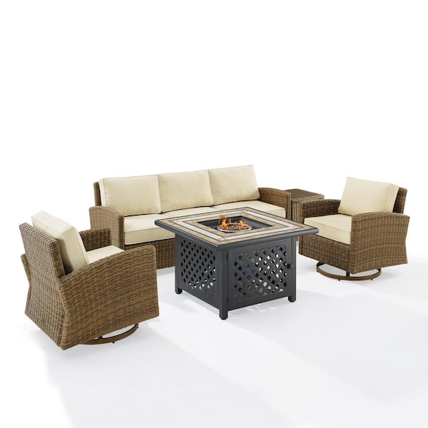 CROSLEY FURNITURE Bradenton Weathered Brown 5-Piece Wicker Patio Fire Pit Set with Sand Cushions