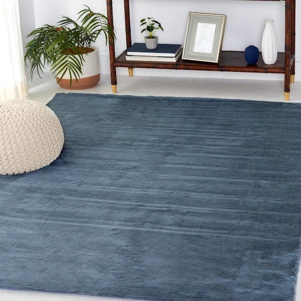 Faux Rabbit Fur Indigo 6 ft. x 6 ft. Solid Flokati Square Area Rug