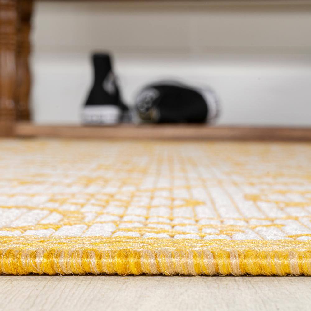 Madrid Cream and Yellow Filigree 5' x 7' Synthetic Rug