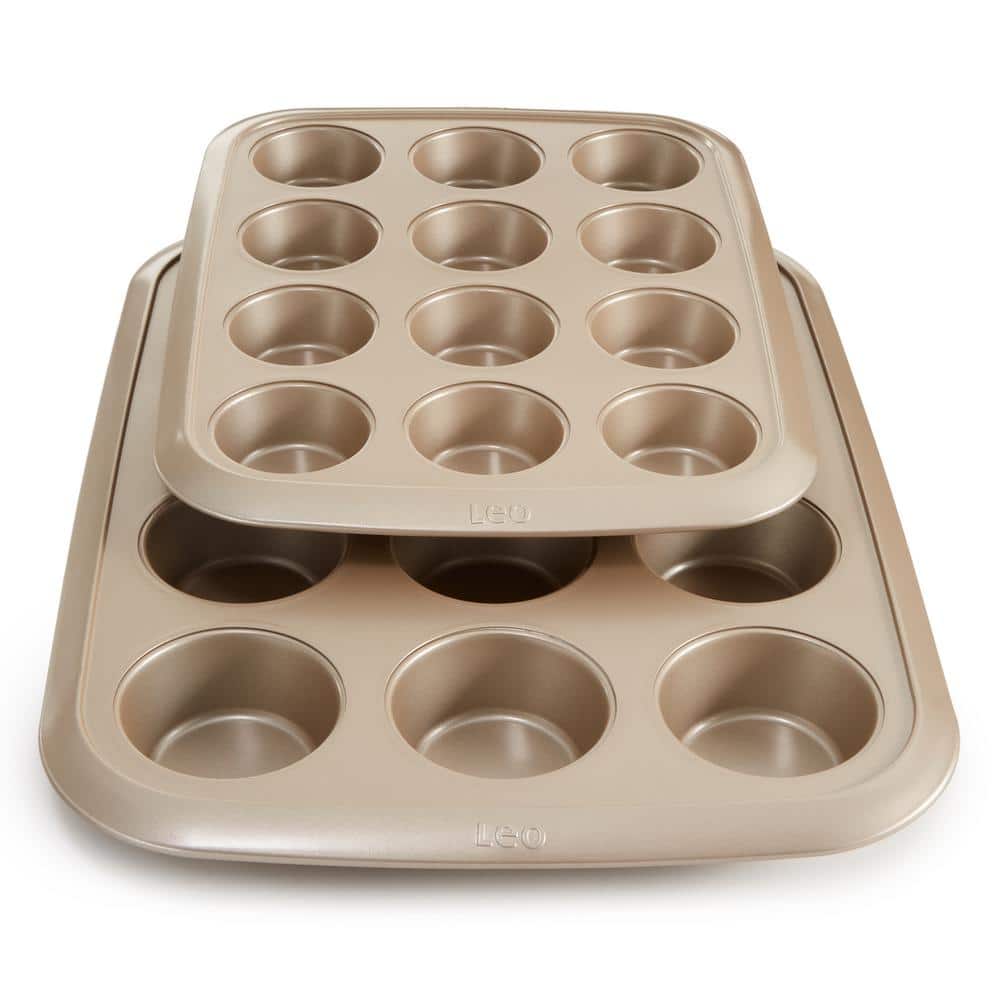 Non-stick Carbon Steel 12-Cup Muffin Pan, 3.25"