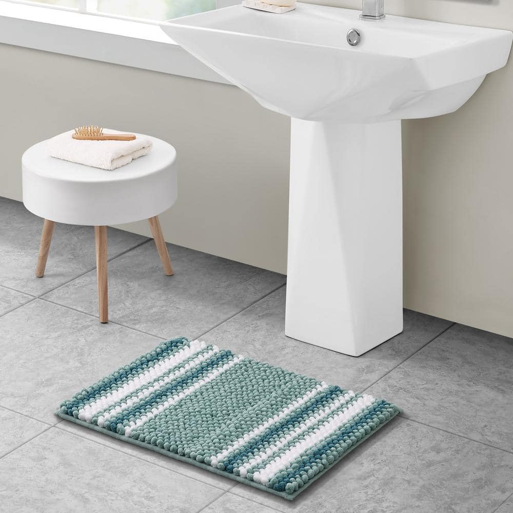 Aiden Aqua and White Microfiber Chenille Bath Runner