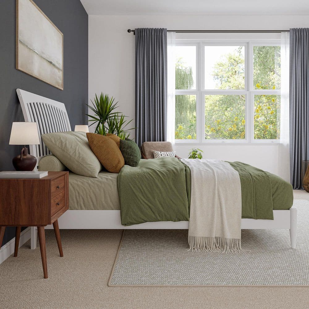 Orleans White Solid Wood Queen Sleigh Platform Bed with Slatted Headboard