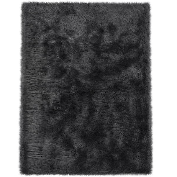 iliebe Sheepskin Faux Furry Dark Gray Cozy Rugs 6 ft. x 9 ft. Area Rug
