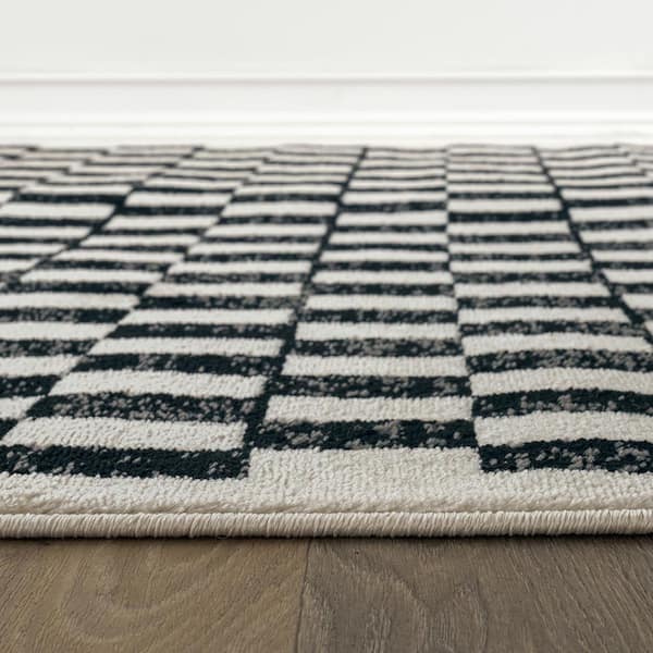 Contemporary Checkered Area Rug Black 2 ft. 3 in. x 8 ft. Runner Rug