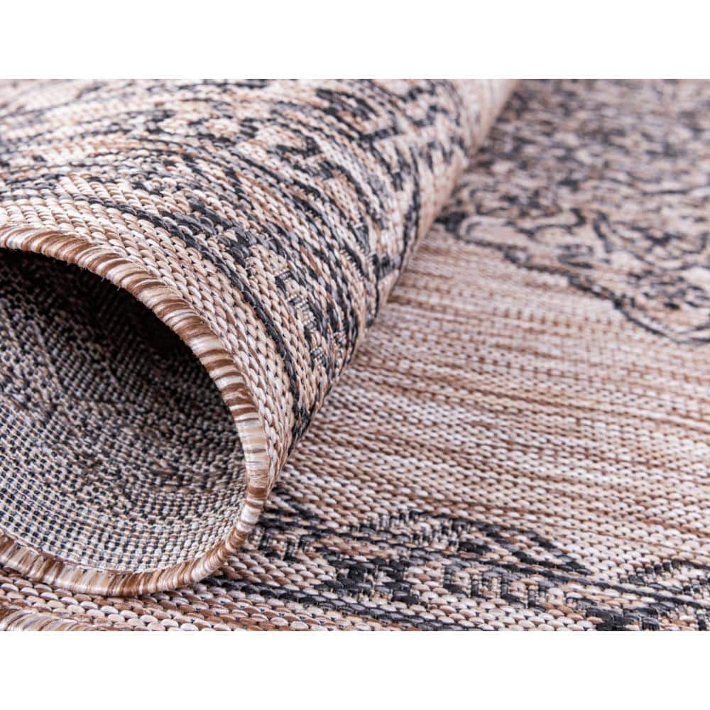 Beige and Black Traditional Outdoor Rectangular Rug 8' x 11'