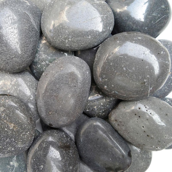 Butler Arts 0.25 cu. ft. 2 in. - 3 in. Black Mexican Beach Polished Pebble