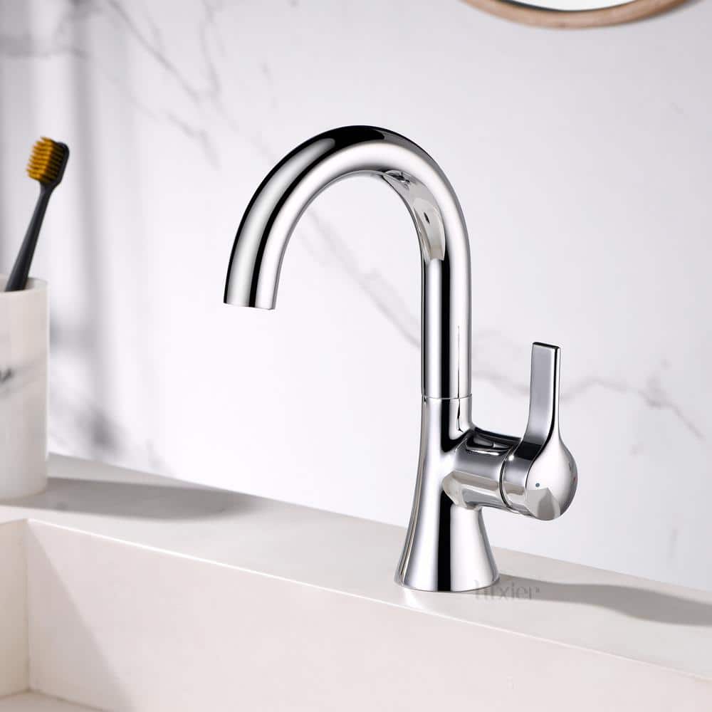 Chrome Single-Handle Bathroom Faucet with Drain Assembly