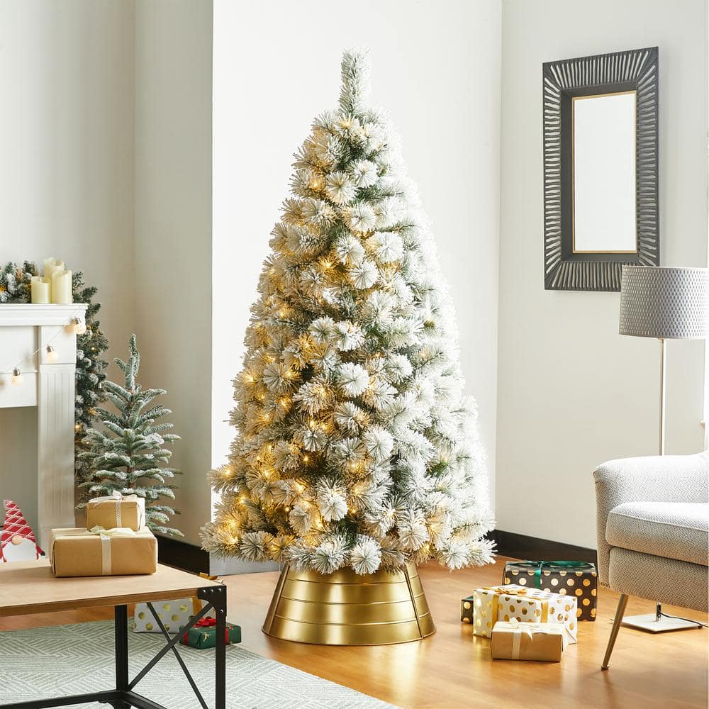 22 in. Gold Metal Christmas Tree Collar