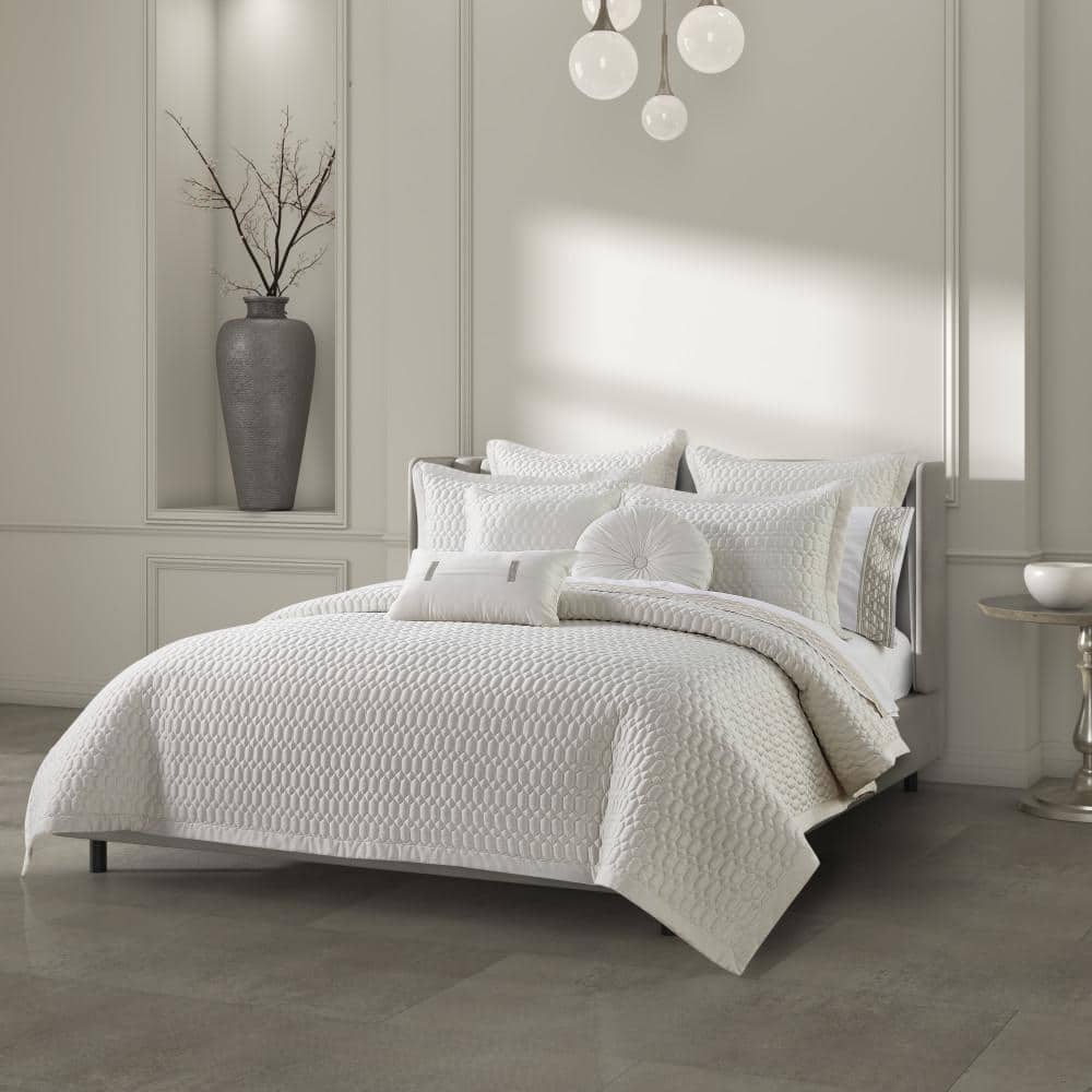 Blanchard 3-Pieces Polyester Full/Queen Quilt Set