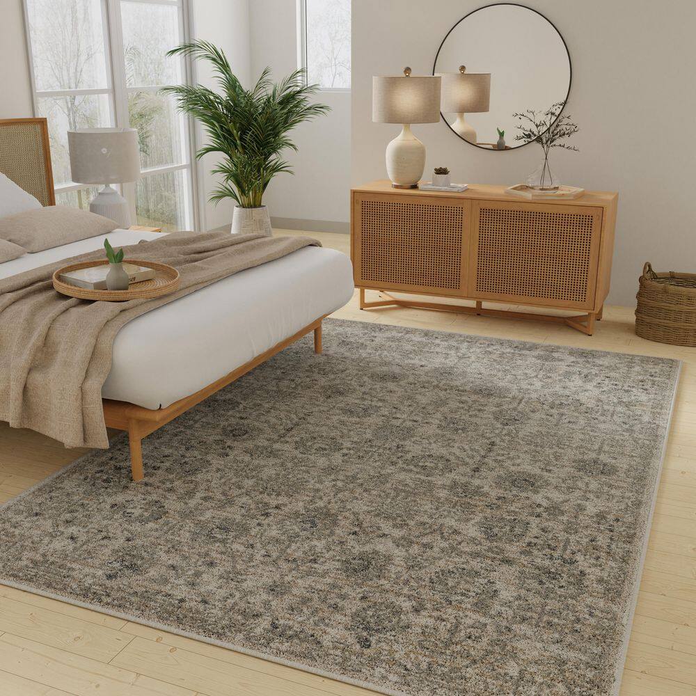 Ivory and Gray Floral Synthetic 5' x 7' Area Rug