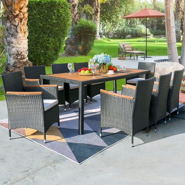 Nautica patio dining discount set