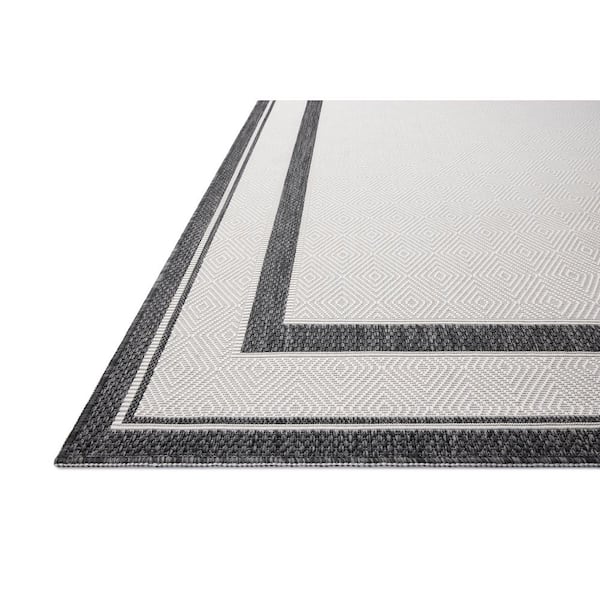 Easton Onyx / Ivory 4 ft. x 6 ft. Indoor/Outdoor Accent Rug