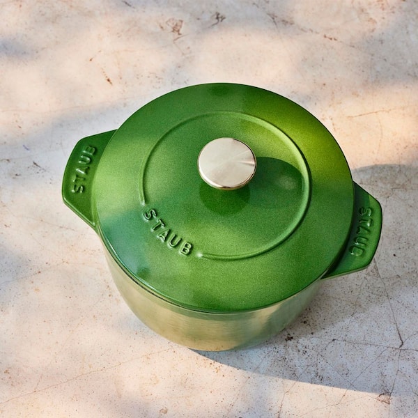 staub 1.5-qt Enameled Cast Iron Dutch Oven Petite French Oven