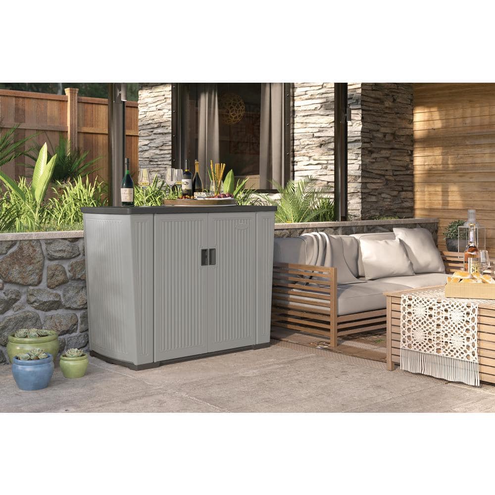 Dove Gray Lockable Plastic Outdoor Storage Locker
