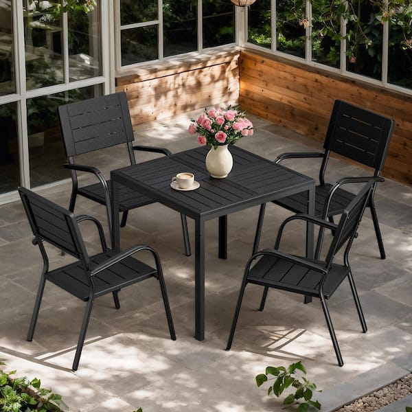 Stacking Iron Frame Plastic Seat Outdoor Dining Chair (Set of 2)