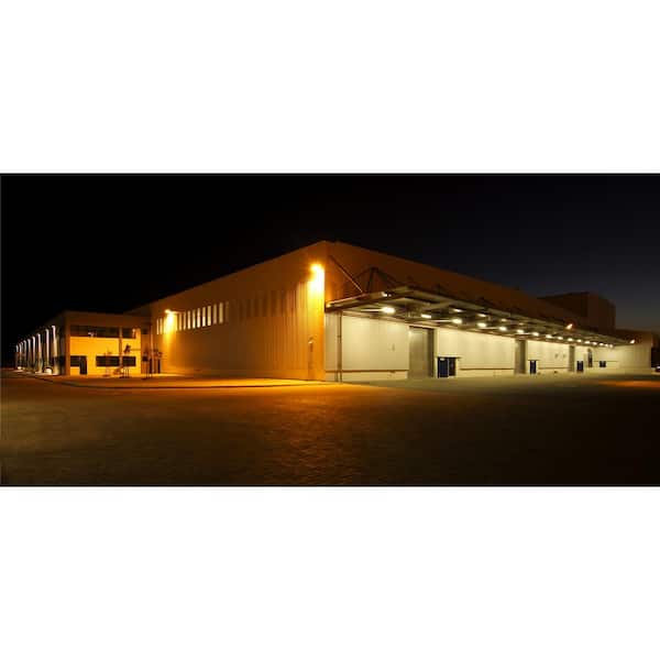 300-Watt Slipfitter Line Voltage Bronze Outdoor Integrated LED Large Landscape Flood Light, Cool White