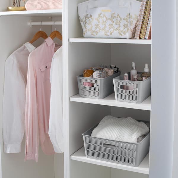 https://images.thdstatic.com/productImages/4a8ce392-bc70-4276-bb2b-4f66718adc7f/svn/grey-simplify-closet-drawer-organizers-25934-grey-76_600.jpg