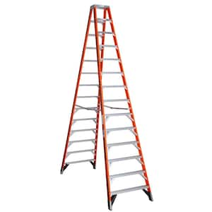 WERNER Straight Ladder: 12 ft Ladder Ht, 18 1/8 in Overall Wd, D-Rung, 21.5  lb Net Wt