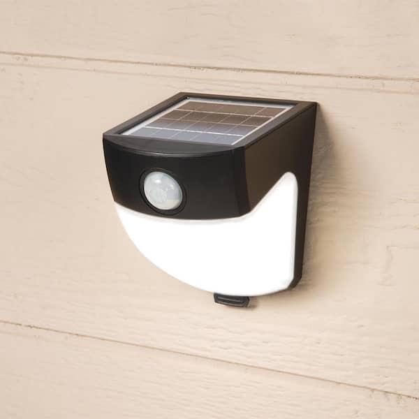 120-Degree White Motion Activated Sensor Outdoor Solar Powered Wedge Security Light 120-Degree White Motion Activated Sensor Outdoor Solar Powered Wedge Security Light