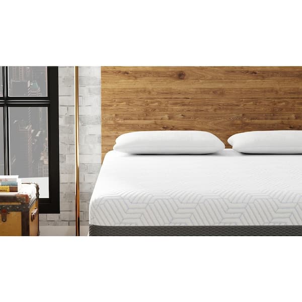 OMNE SLEEP Comfort Plush Queen Pillow