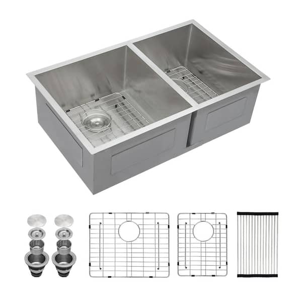 LORDEAR Stainless Steel 18-Gauge 33 in. 60/40 Double Bowl Undermount Kitchen Sink with Bottom Grid