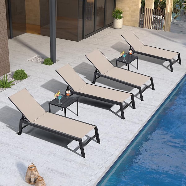Textilene Outdoor Metal Pool Lounge Chairs with Side Table and Wheels, Beige(Set of 4)