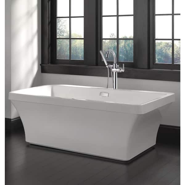 Delta Everly 67 in. x 36 in. Soaking Bathtub with Center Drain in White