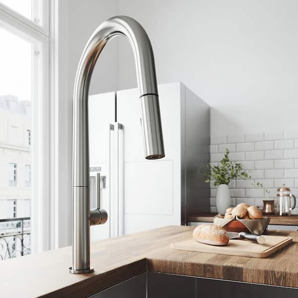 Greenwich Single Handle Pull-Down Sprayer Kitchen Faucet in Stainless Steel