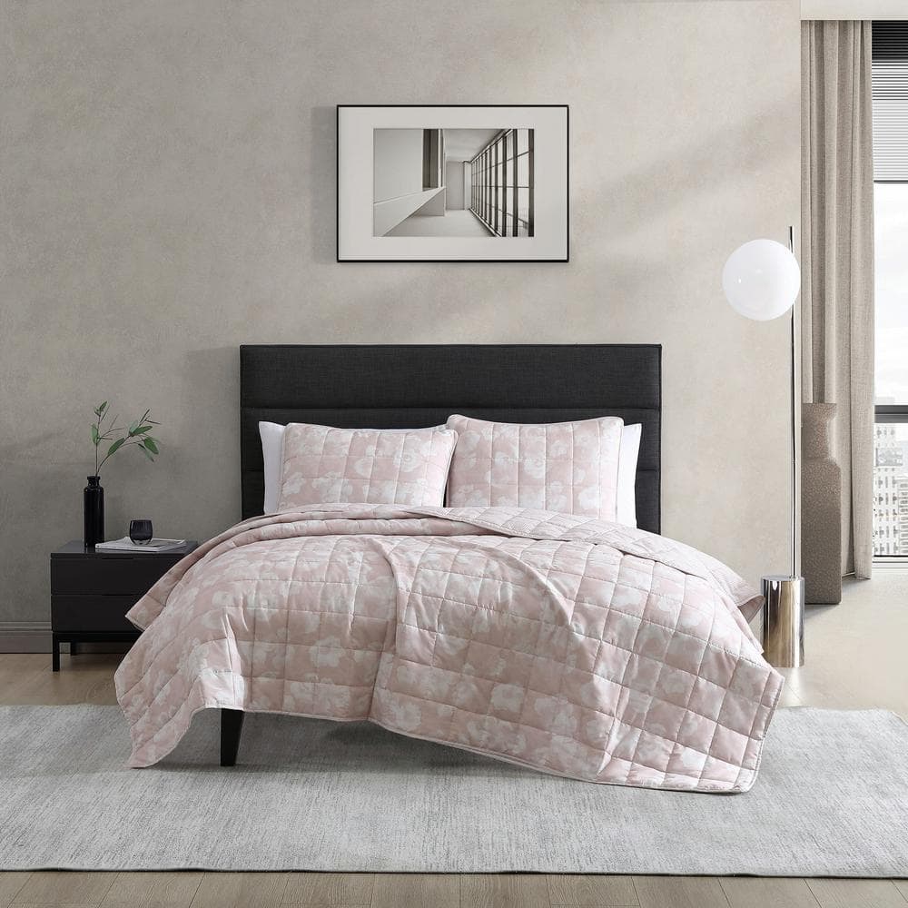 KENNETH COLE NEW YORK Madison Floral 3-Piece Pink Microfiber Full/Queen Quilt Set -  USHSA91235470