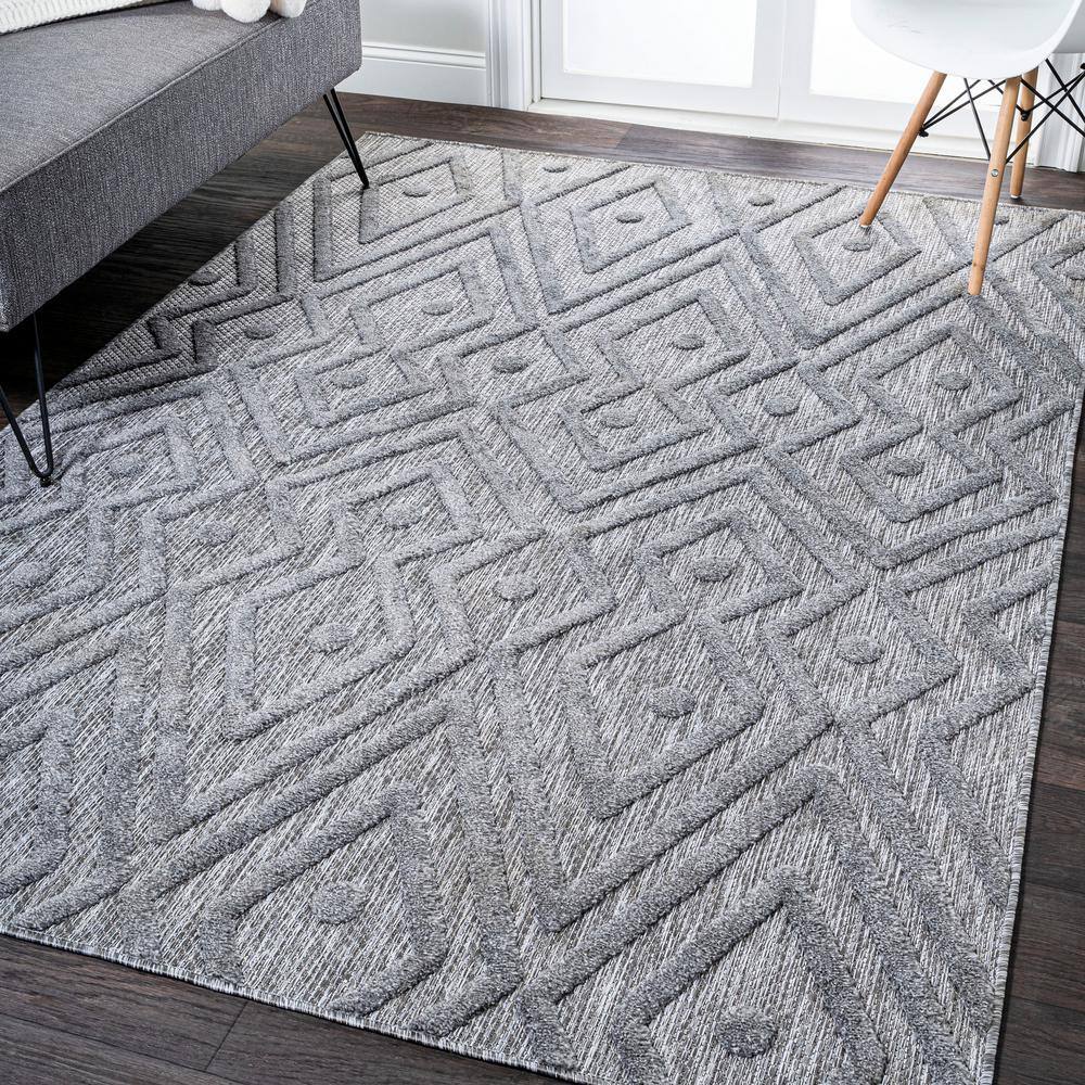 Modern Vintage Moroccan Diamond 8' x 10' Dark Gray Indoor/Outdoor Rug
