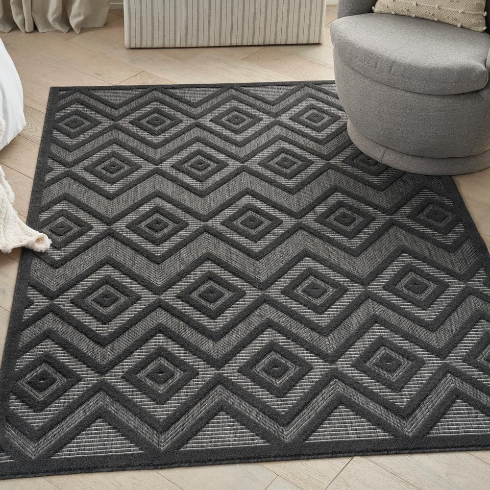 Charcoal Black Diamond Flat Woven 4' x 6' Rug