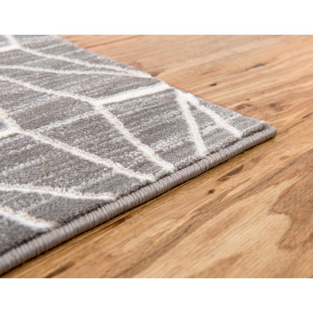 Manhattan Sophisticate Gray Synthetic 9' x 12' Easy-Care Rug