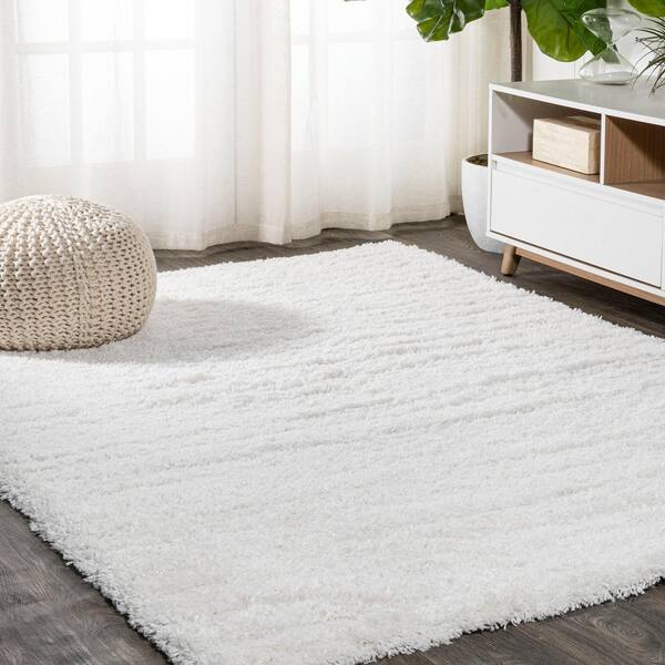 JONATHAN Y Groovy Solid Shag White 2 ft. x 8 ft. Runner Rug
