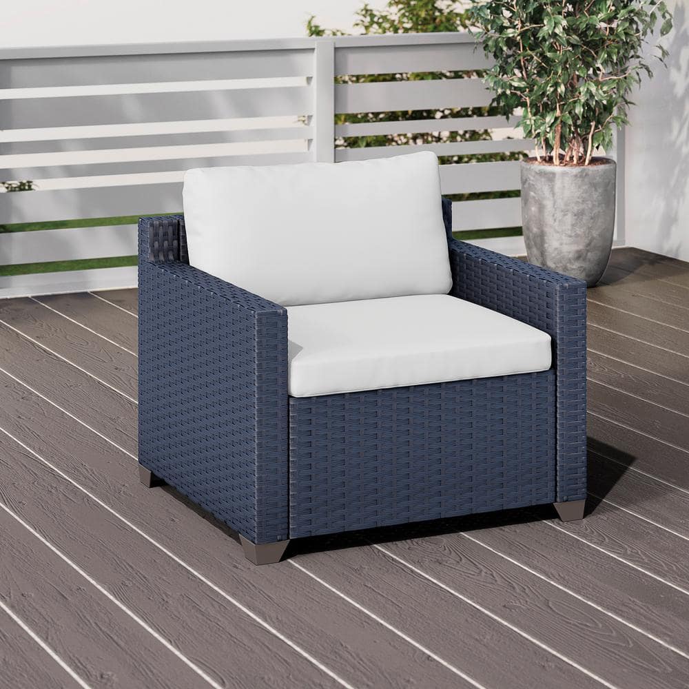 https://images.thdstatic.com/productImages/4b0f61a1-5fe1-5af2-8267-10cdb47d6843/svn/outdoor-lounge-chairs-tkc014b-cc-68-64_1000.jpg