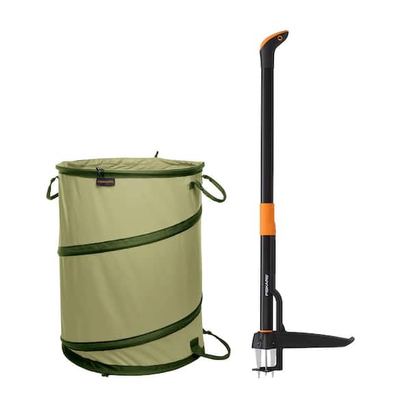 Fiskars 34 in. Stand-up Weeder and 30 Gal. Lawn Bag (2-Piece)