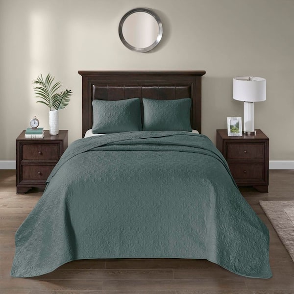 Madison Park Mansfield Balsam Green Polyester King Reversible Bedspread Set