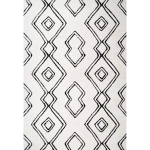 Deia Moroccan Style Diamond Shag White/Black 3 ft. x 5 ft. Area Rug