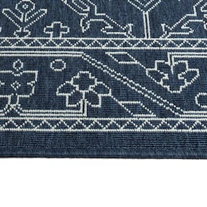 Sunice Collection Navy 2'5" x 3'9" Rectangle Residential Indoor-Outdoor Throw Rug