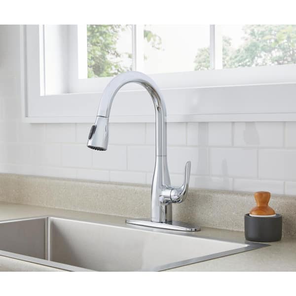 Gerber Viper Single Handle Pull Down Sprayer Kitchen Faucet with