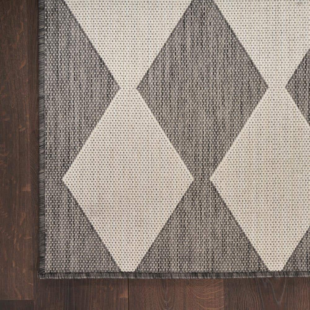 Charcoal and Off-White Diamond Pattern Synthetic 5' x 7' Rug