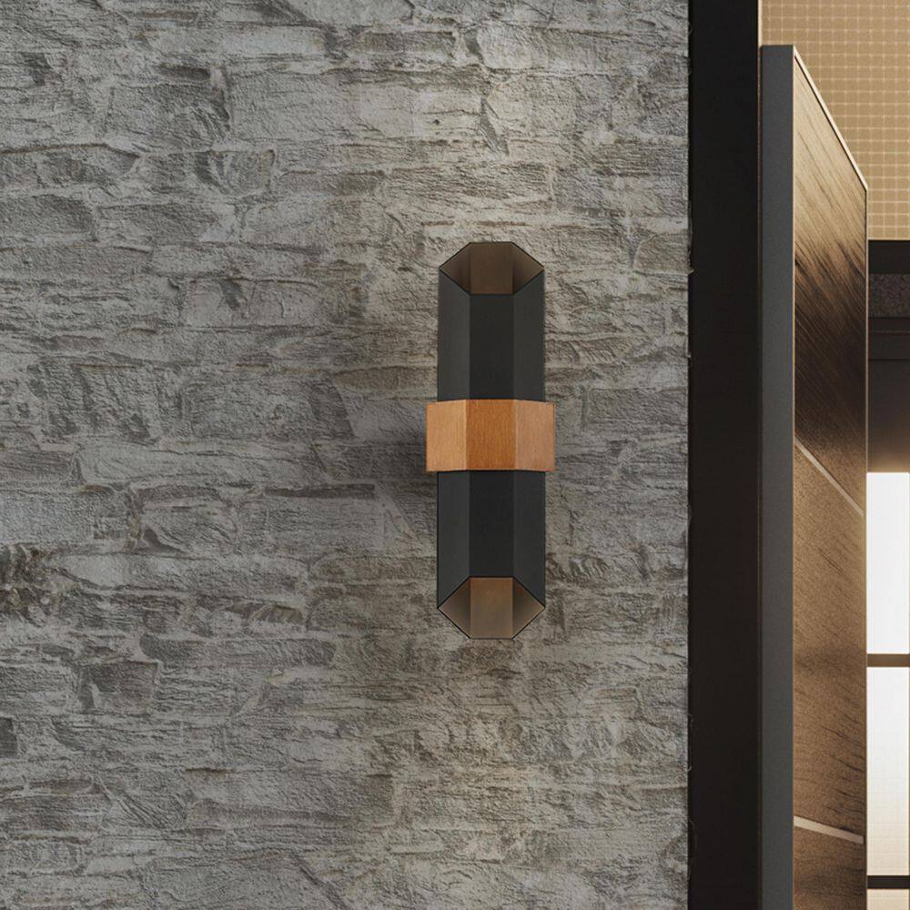 Modern Geometric 20.5" LED Outdoor Lantern in Matte Black