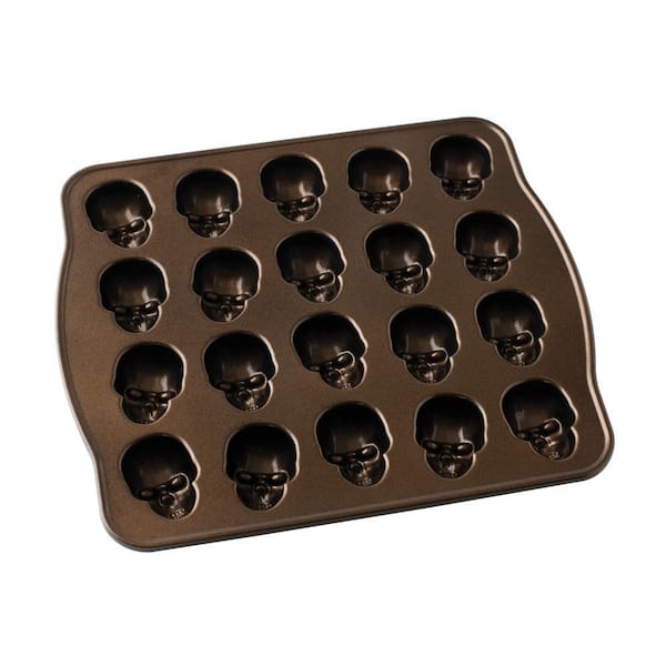 Skull Bites Cakelet Pan