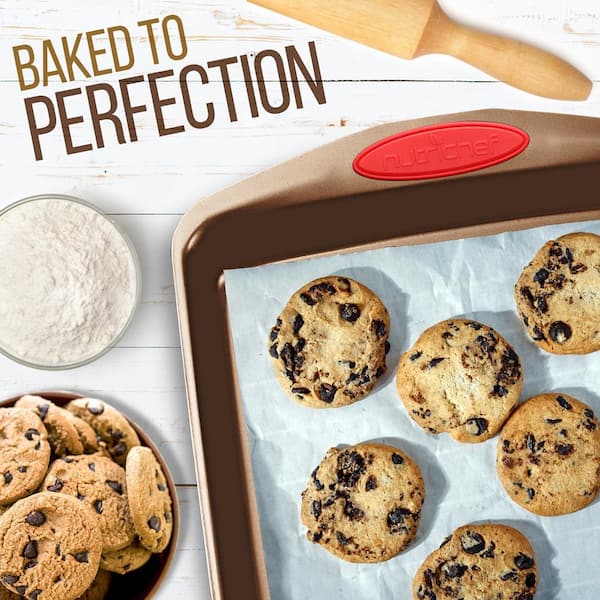 To encounter 4 Pieces Silicone Baking Pans Set, Nonstick Bakeware Set with  Baking Pans, Baking Sheets, Cookie Sheets, Cake Pan with Metal Reinforced  Frame More Strength