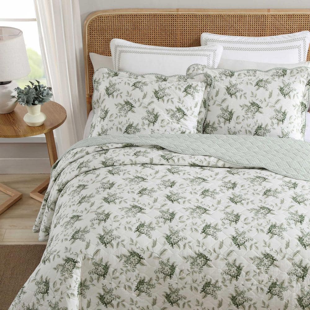 White and Green Cotton Twin Reversible Quilt Set