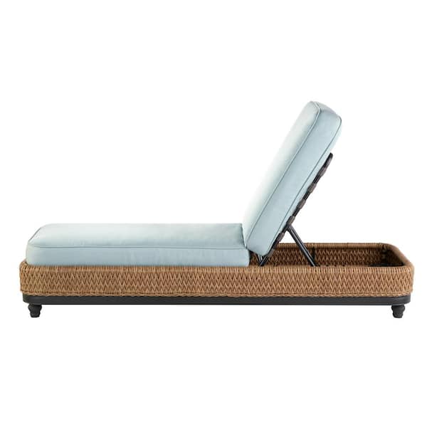 seagrass chaise lounge