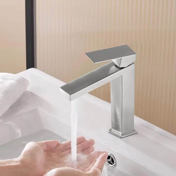 Single Hole Single-Handle Bathroom Faucet in Brushed Nickel