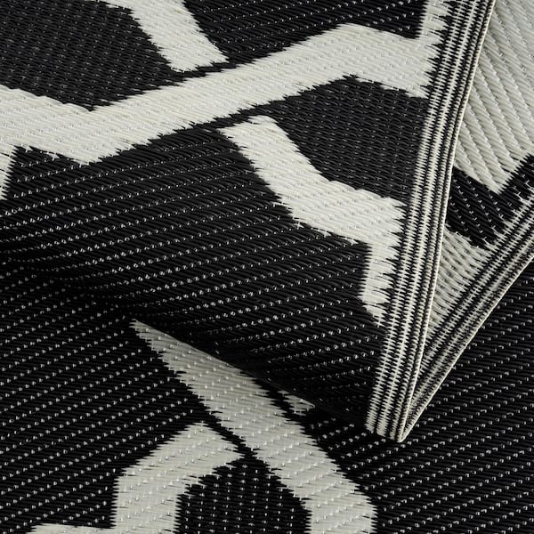 Beverly Rug 10 x 13 Black White Lightweight Medallion Reversible Plastic Indoor Outdoor Area Rug, Black/White